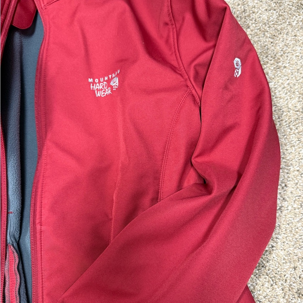 Red Softshell Mountain Hardware Jacket Euc Women’… - image 2